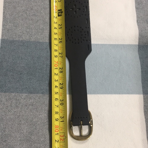 LINEA PELLE wide black punched leather belt - Picture 11 of 11